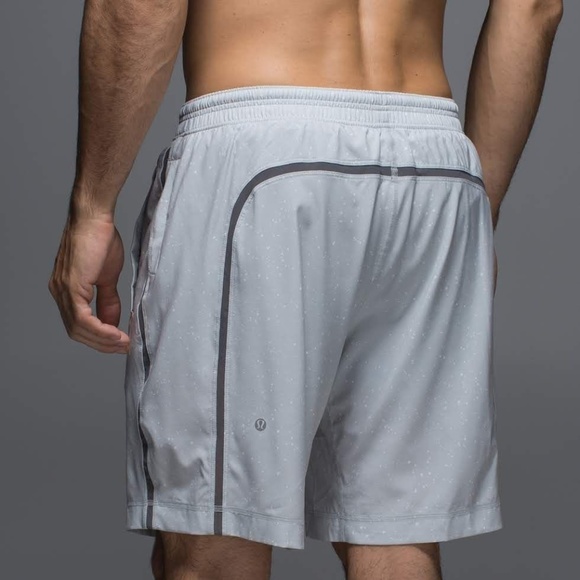 lululemon athletica Other - Lululemon Pacebreak Short With Lining